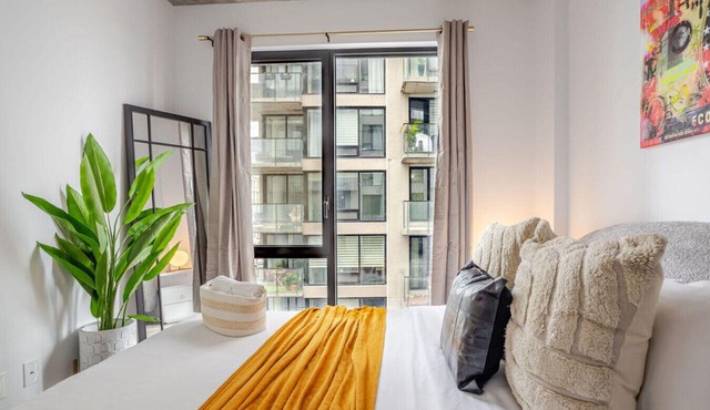 Sophisticated 1BR Escape | Charm in Old Port