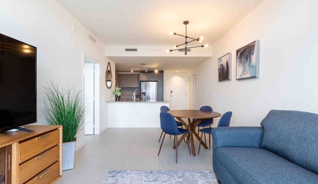 Sophisticated 1BR | Top Location in Downtown Doral