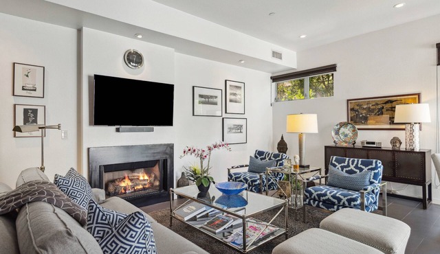 Sophisticated Condo in Canyon Corridor, South Palm Springs