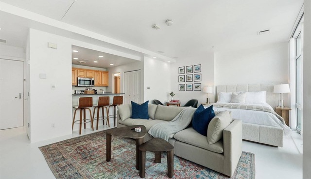 Sophisticated Downtown Boise Condo | Mountain Views | Walkable | Ideal for Business & Couples