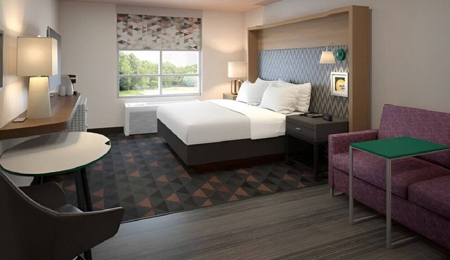 Sophisticated & Equipped Room for Staycation