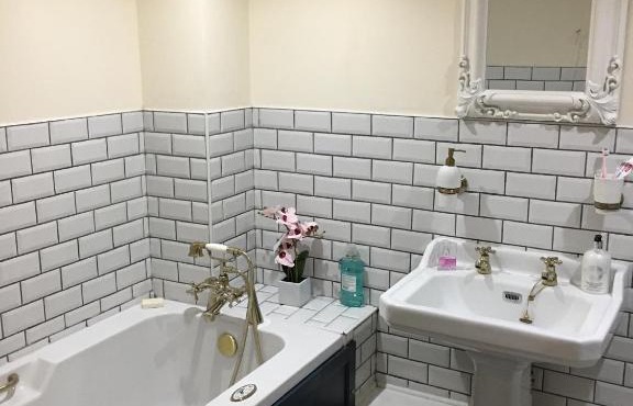 Sophisticated grade 2 listed apartment