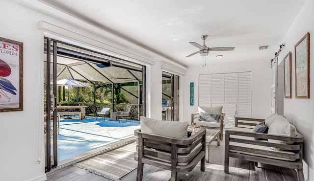 Sophisticated home with private lanai, heated pool & fast WiFi - near beaches