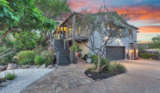 Sophisticated, Serene Waterfront Paradise on Lake Travis