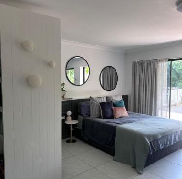 Sophisticated Spacious Self Contained Studio