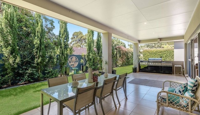 Sophistication & Style – Near Gabbinbar!