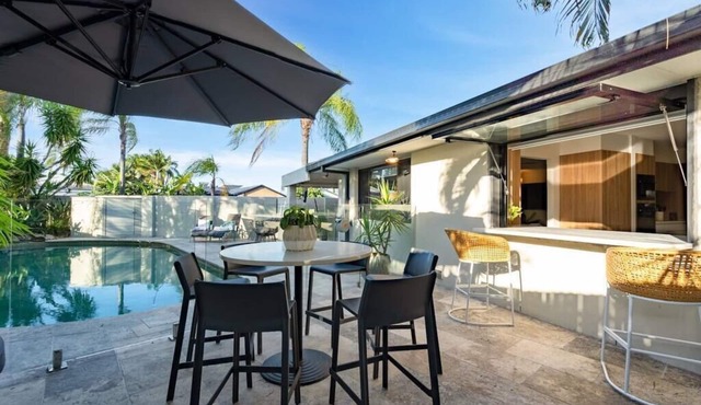 Sorrento Oasis - 5BR, Gym, Pool