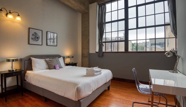 Sosuite | 2BR Apt w. W/D, Gym, On-Site Restaurant