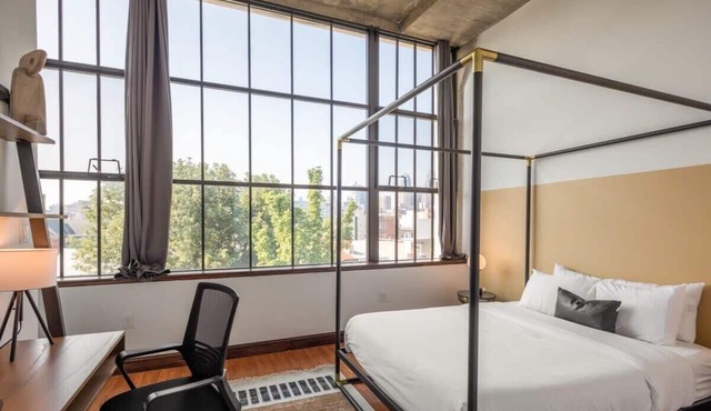 Sosuite | 2BR Apt w Balcony, W/D, Gym, On-Site Bar
