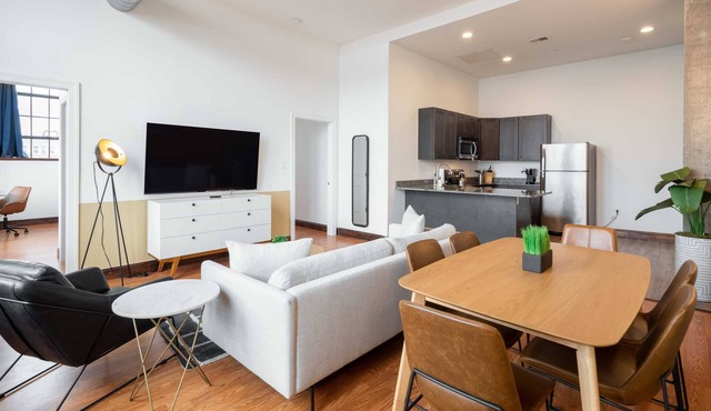 Sosuite | 2BR Apt w W/D, Gym, On-Site Restaurant