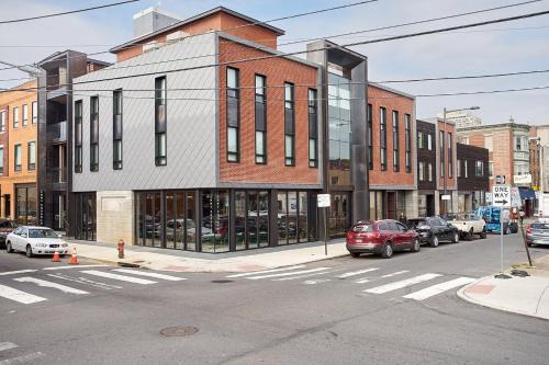 Sosuite at The Queen - Queen Village