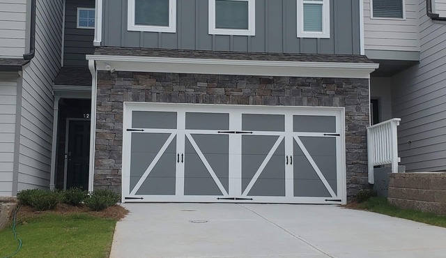 Sought after Ashley Park. Walking Trails. Golfing. Shop. Dine. Play and Relax