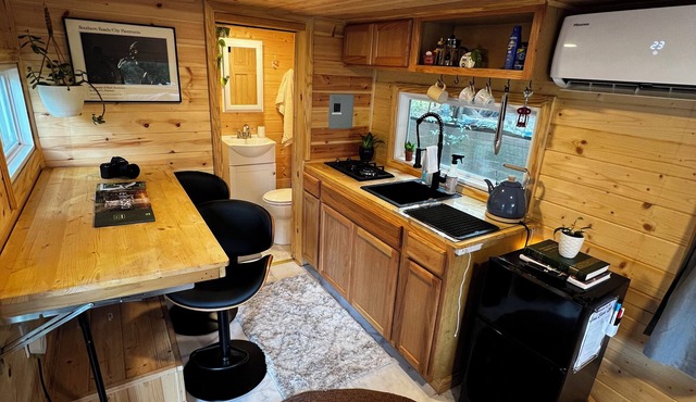 Soul Food Cafe Tiny Home Camper in charming Yemassee, SC with WiFi, Heat, AC, et