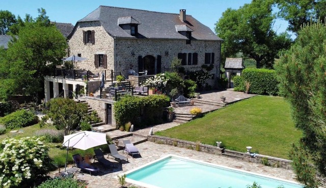 Soulages - Four Bedroom Villa, Sleeps 8