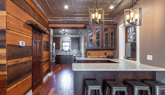 SOULARD BEACH HOUSE - Entire Villa