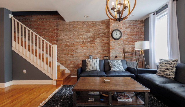 🏡SOULARD🏡 next to 🍻BUDWEISER🍻in a WALKABLE location🎉