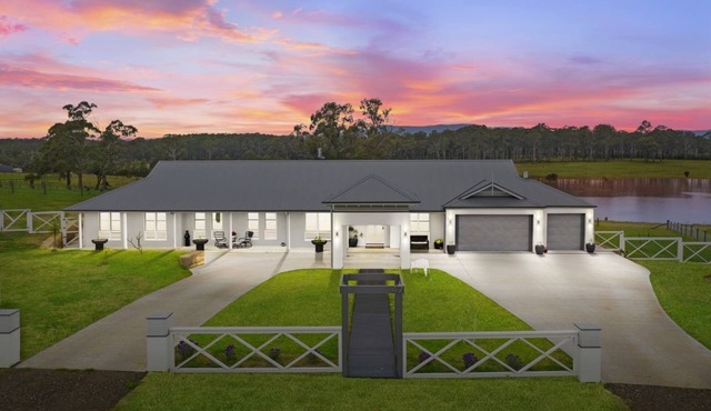 Soulful Grande Manor with mineral pool on private acres