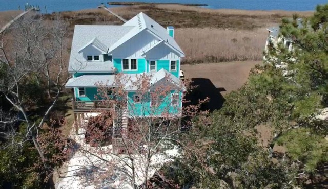 Sound Escape - Sound front guest apartment. Water access, bikes, & kayaks