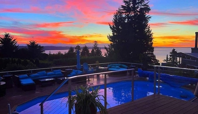 Sound & Mountain View Oasis: Heated Pool & Hot Tub