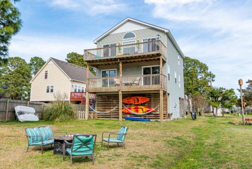 Sound Waves - Colington Harbor, Canalfront w/Access, Pets OK, Community Pool, YR Flex Stays