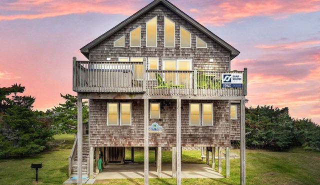Soundside Dog Friendly Cottage w/Hot Tub and Nearby Beach Access