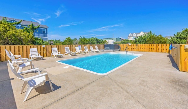 Soundside Dog Friendly Home w/Pool, Hot Tub, Game Room, Community Boat Ramp