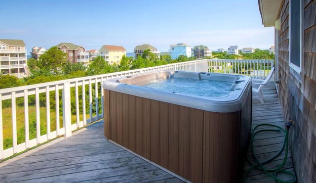 Soundside Dog Friendly Home with Pool, Hot Tub, Cmty Boat Ramp, and Game Room