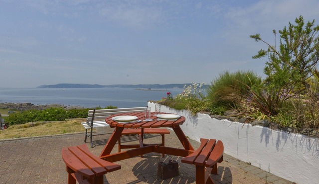 SOUNDVIEW, family friendly, country holiday cottage in Down Thomas