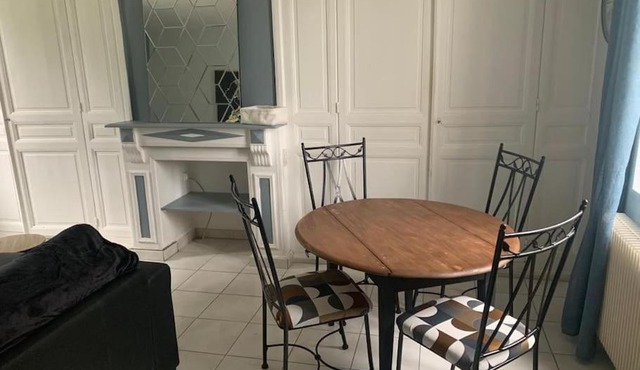 Sous le grand Cèdre