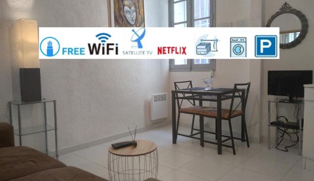 "Sous les Voûtes" -Garage privé optionnel -Centre historique-Plages à 21km !