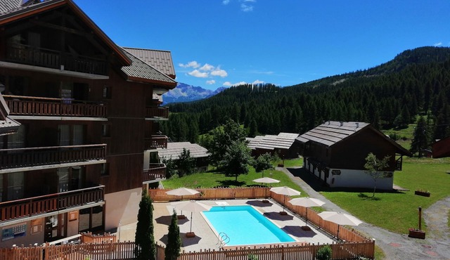 SOUTH ALPES APARTMENT PUY SAINT VINCENT 1800 M Ski resort summer/winter