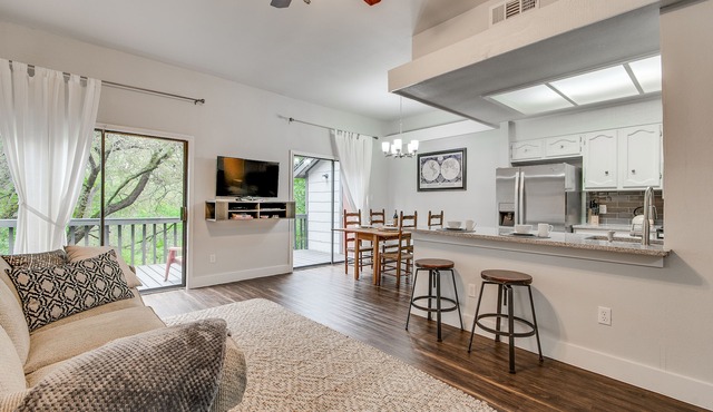 South Austin Creekside Retreat!
