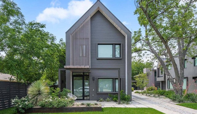 🏡South Austin Stay with Deck + 2 Workspaces | Breweries | ATX Oasis☀️