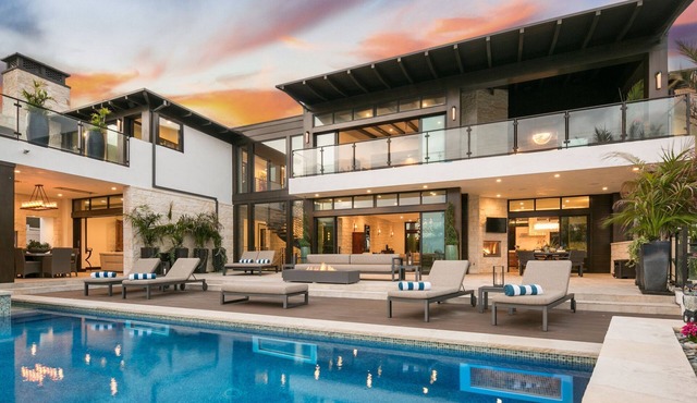 South Bay Beach Front Luxury Mansion - Ocean Views