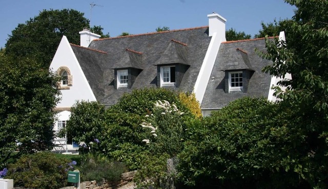 South Brittany Sainte-Marine.800 m away from the beach.9 people,Wi-Fi,whirlpool