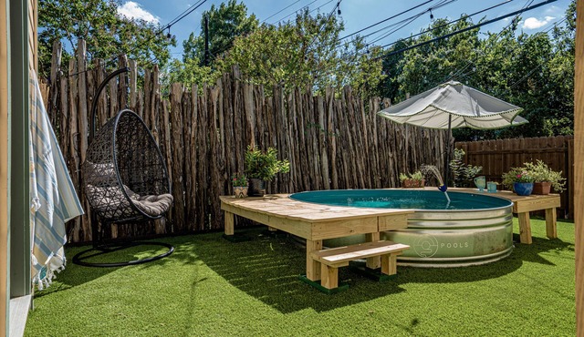 South Congress Guesthouse with Tank Pool!