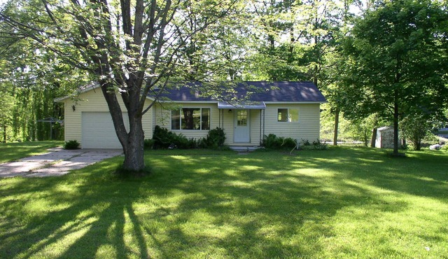 South Dease Lake - Cottage