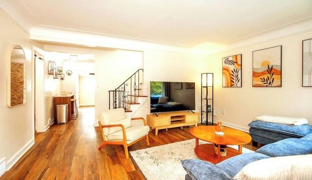 South Euclid 4BR Winter Paradise — Game room & BBQ