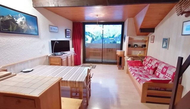 South expo studio, heart resort, calm, ski to door