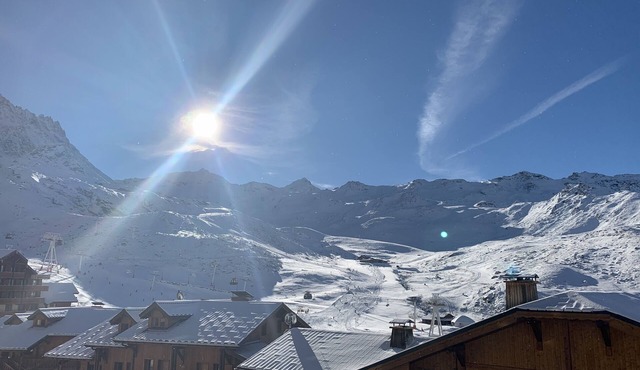 South facing, ski in ski out, apartment for 6 to 8 people