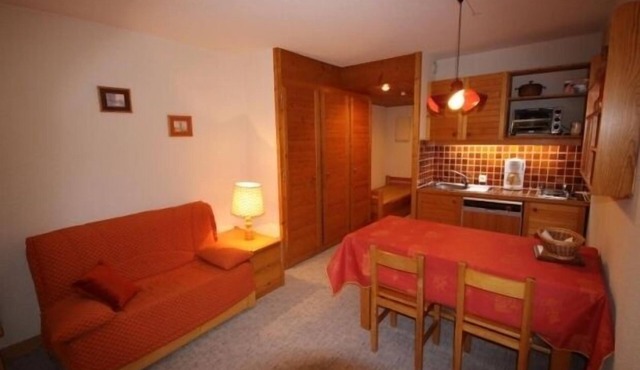 South Facing Studio Cabin for 3 in Les Saisies