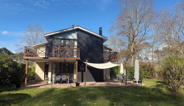 South-facing villa - not overlooked - 3 bedrooms