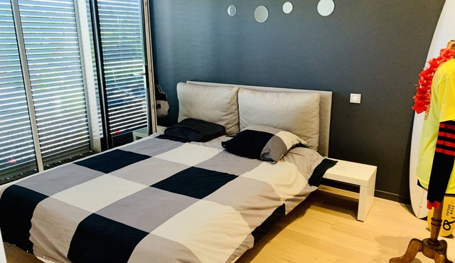 South-facing villa with outdoor spa