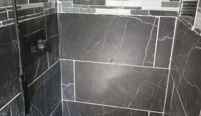 South Gate remodeled Studio freshly painted with Restroom, Kitchen and Back Yard