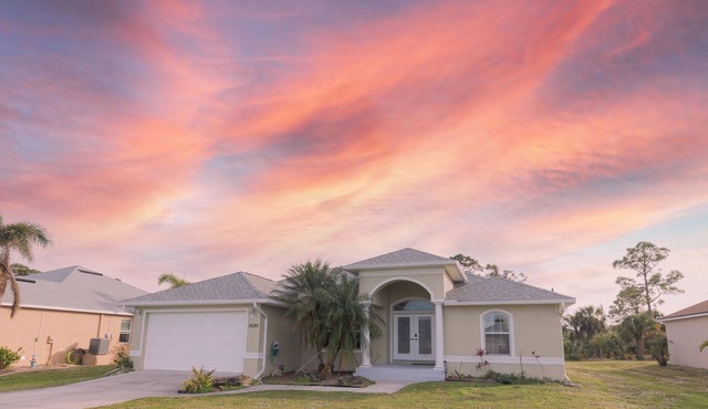 South Gulf Cove's Aldama Ensenada, Your 3 Bed, Pool Home Vacation Villa Awaits!