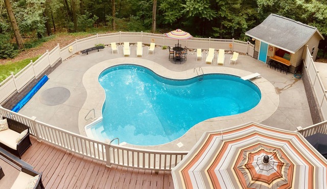 South GunLake Hideaway 1miBayPointe~Pool/Gym/Sleep12-
