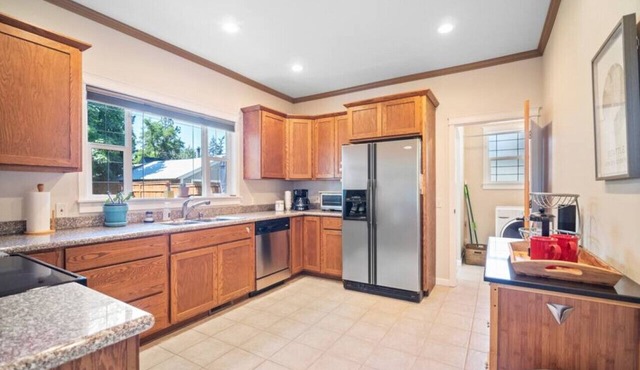 South Hill Charmer| Perry District| BBQ |Firepit