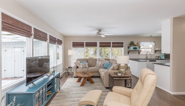 South Hill's Blue Bungalow, A Charming Single Story Home with Lvl 2 EV Chrgr