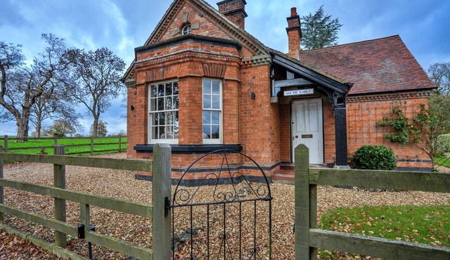 South Lodge at Longford