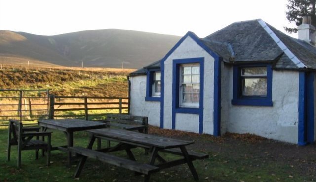 South Lodge - sleeps 4 guests in 2 bedrooms